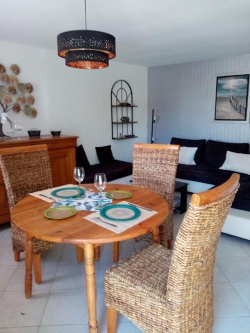 Petite Maison Chaleureuse Irvillac Esterno foto