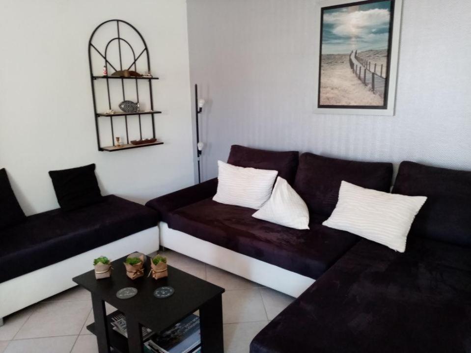 Petite Maison Chaleureuse Irvillac Esterno foto